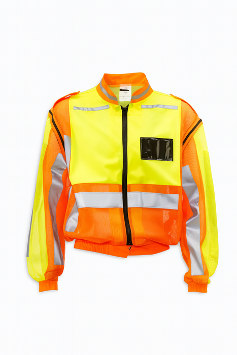 LONG SLEEVE REFLECTIVE VEST (Zip-off sleeves)Stay visible. Stay protected.